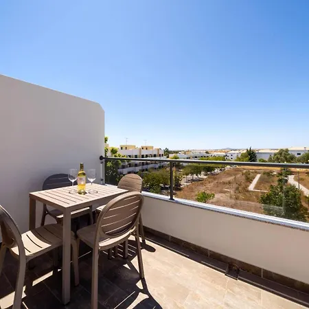 Rare&modern Conceição E *